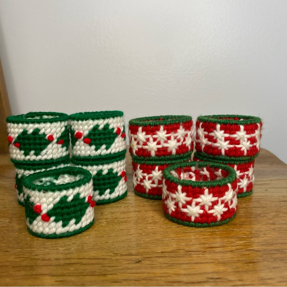 Set Of 10 Vintage Needlepoint Napkin Holders Mistletoe And Christmas Snowflake